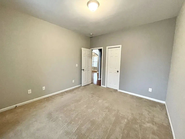 311 Highgrove Dr — Photo 20