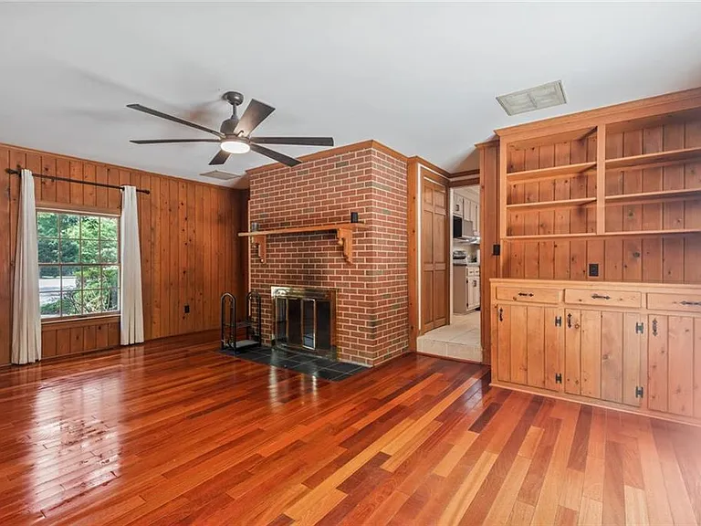 1433 Williams Cir — Photo 19