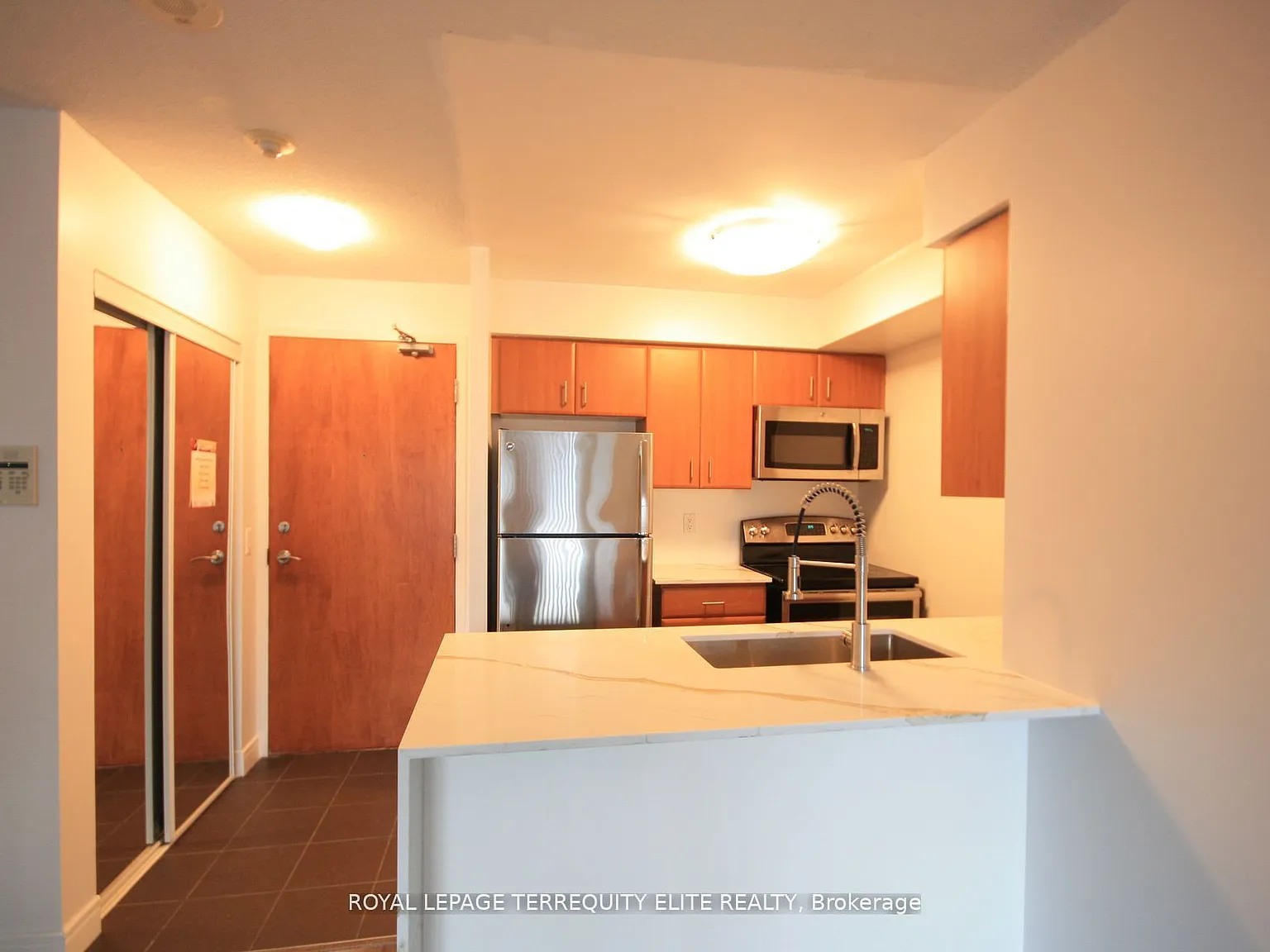 2 bed, $2,990 — Photo 2