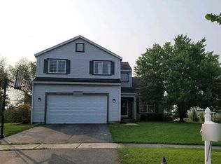 714 Blossom Ct, Oswego, IL