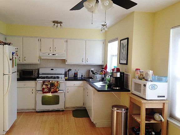 2nd image of 2750 Page Ave