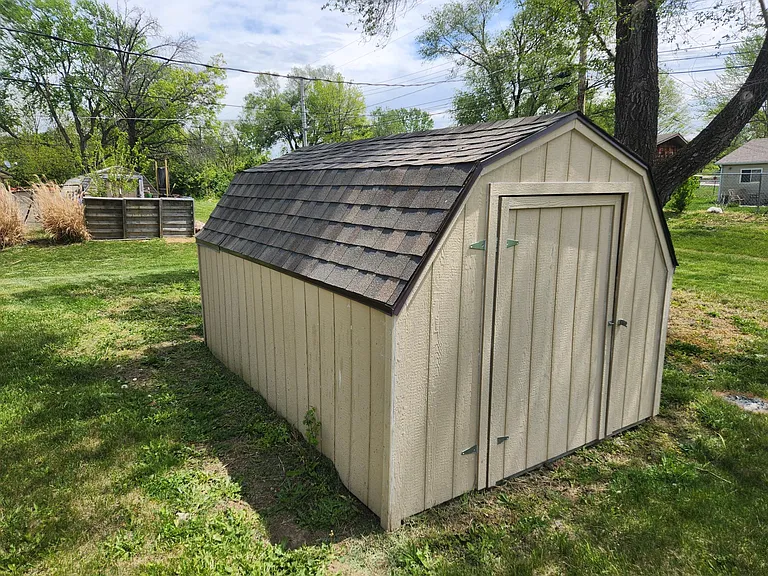Shed side