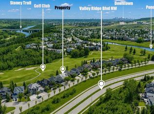 82 W Valley Ridge Point NW, Calgary, AB T3B 5R7