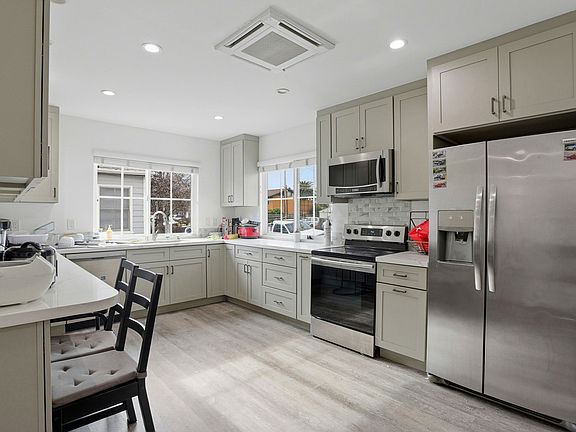 2nd image of 1409 Jefferson Ave #1