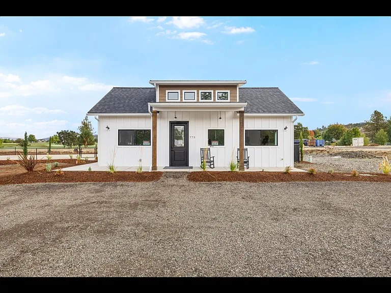309 Talons Dr — Photo 11
