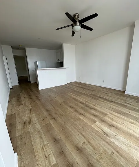 Beach House Apartments — Photo 27