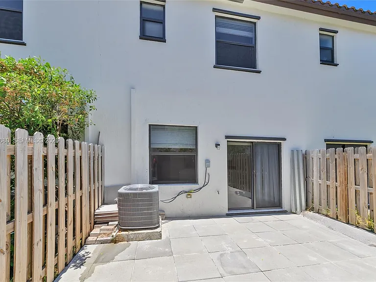 11854 SW 246th Ln — Photo 24
