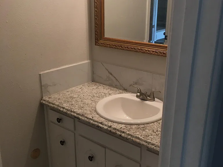 4584 Mistletoe Dr — Photo 7