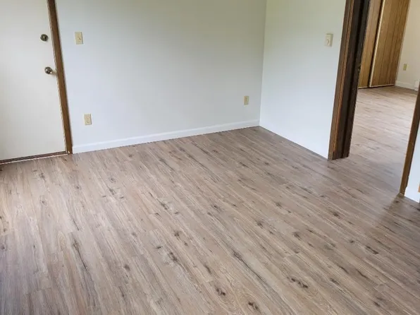 344 Stanley Ct, Neenah, WI