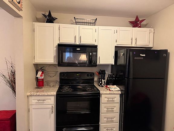 5th image of 303 White St #201