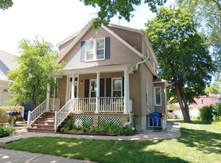 1422 Oakwood Ave #1, Des Plaines, IL 60016