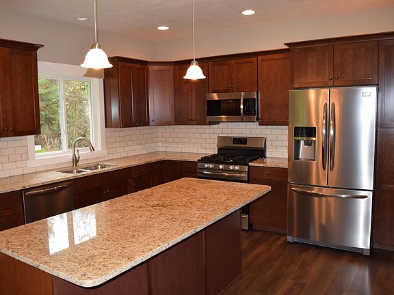 2nd image of 13315 Forest River Dr SE