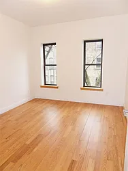 Rented by R New York