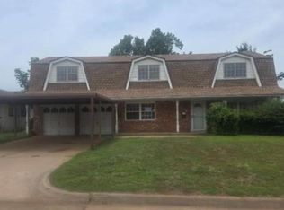 229 Randall Dr, Midwest City, OK 73110