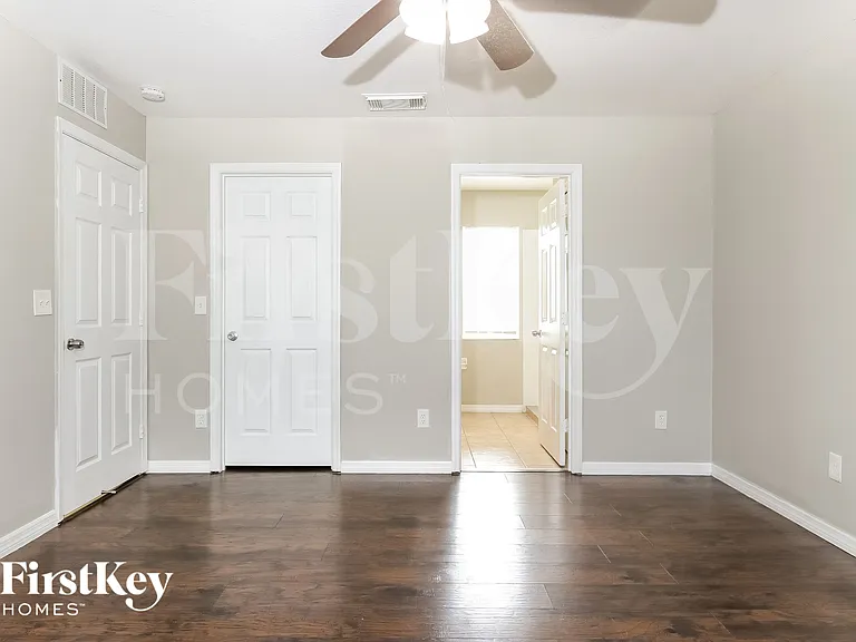 3201 SW Collings Dr — Photo 7
