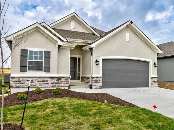10726 N Bell St, Kansas City, MO 64155