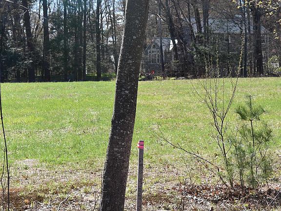 4th image of 100 Mack Hill Road