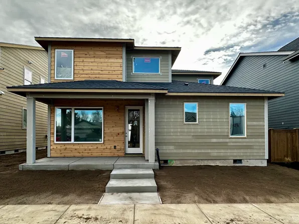 2777 NE Rainier Dr Lot 34, Bend, OR 97701