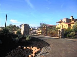 2200 Vineyard Estates Ct, Auburn, CA 95603