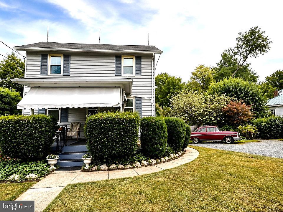 1st image of 310 S 20th St