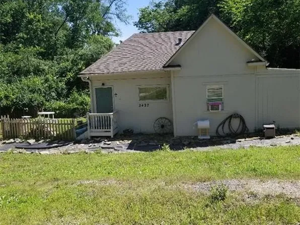 2427 S 11th St, Kansas City, KS 66103