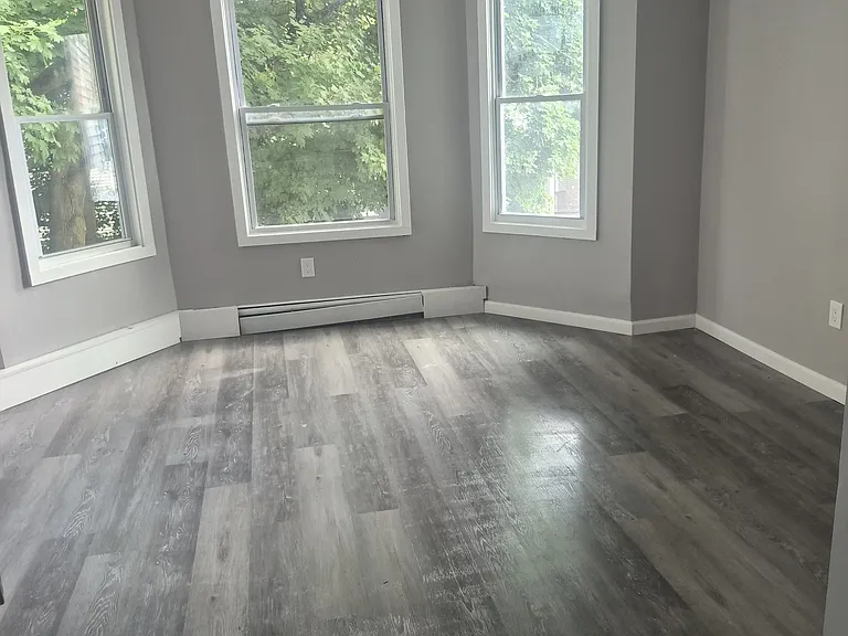 8 Ridgewood St #2 — Photo 6