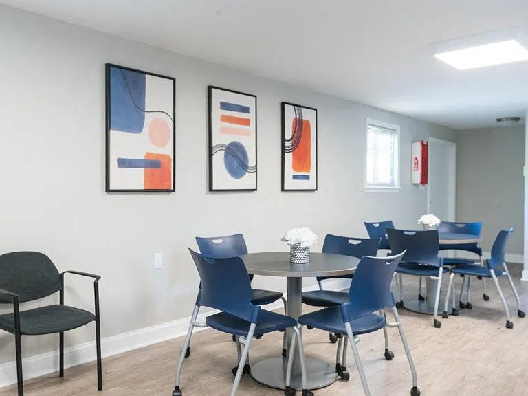 Glen Mar Apartment Homes — Photo 19