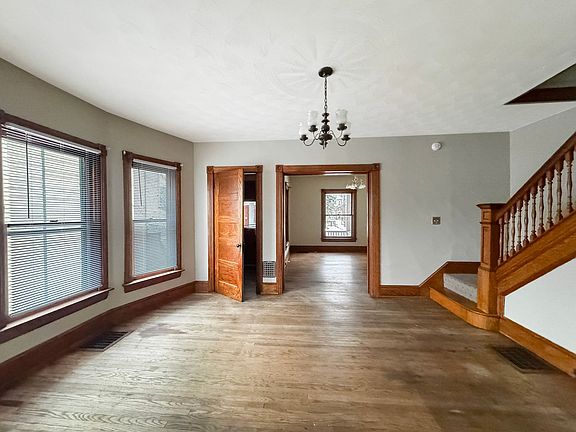 5th image of 812-814 3rd Ave #812
