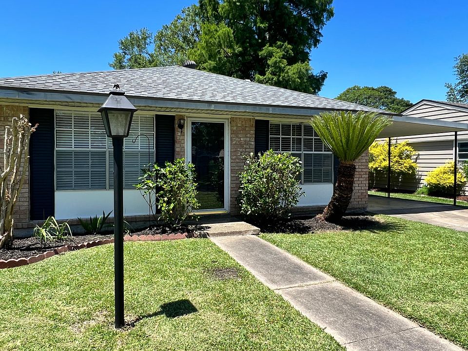 1st image of 117 Sorority Dr