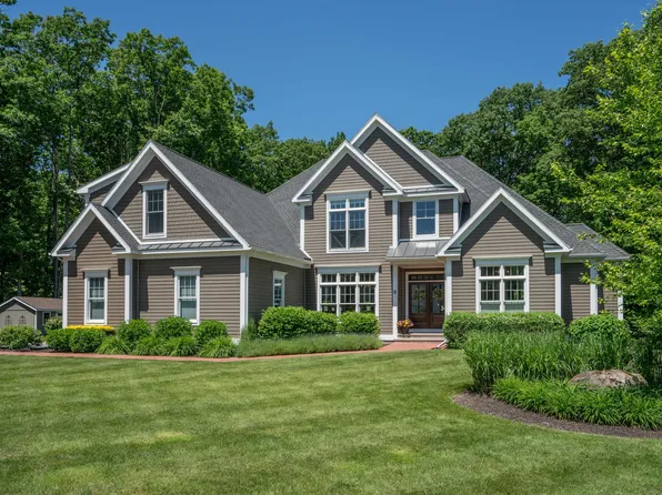 9 Garrett Road, Canton, CT 06019