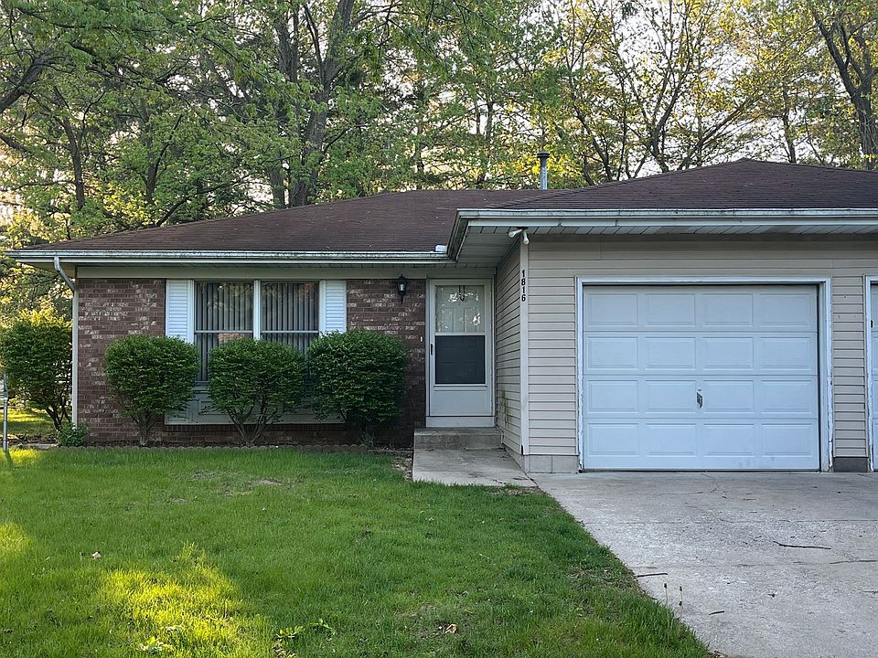 1st image of 1816 College Manor Dr