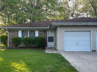 1816 College Manor Dr, Goshen, IN 46526