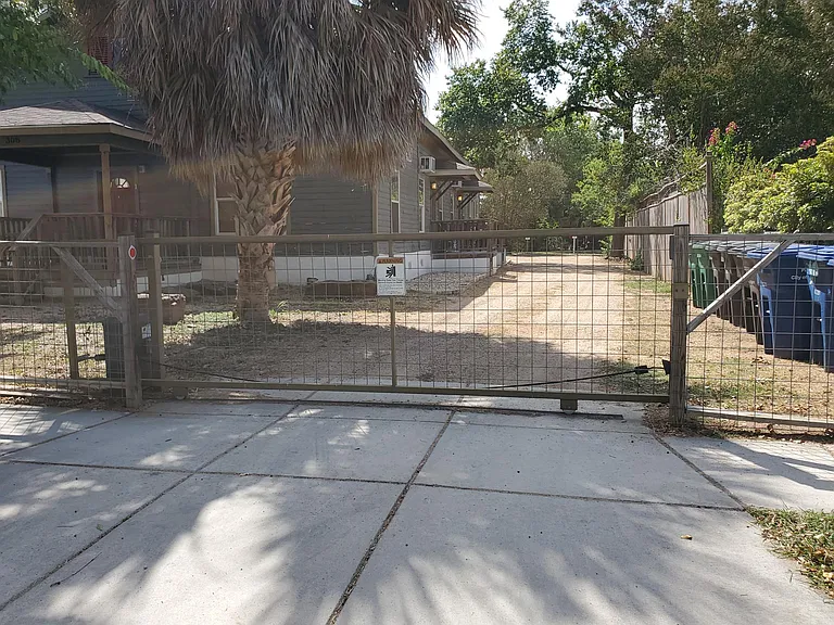 308 Warren St #1 — Photo 17