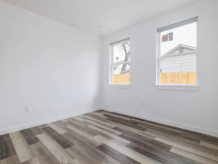 2308 Santa Maria St — Photo 18