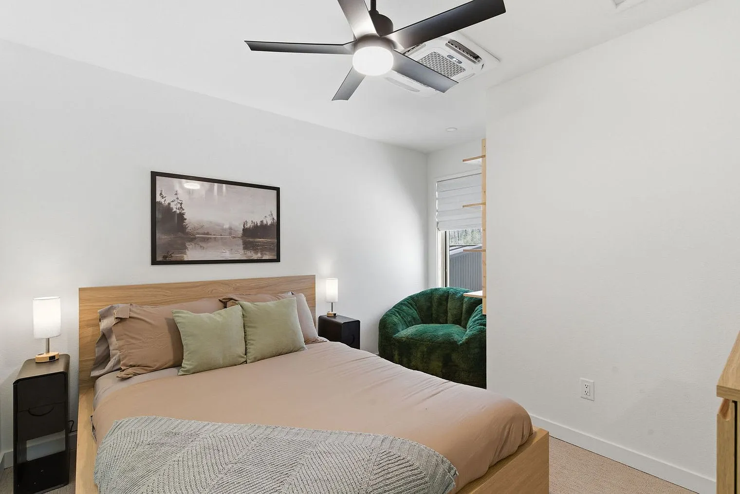 2 bed, 1.0 bath, $4,709 — Photo 3