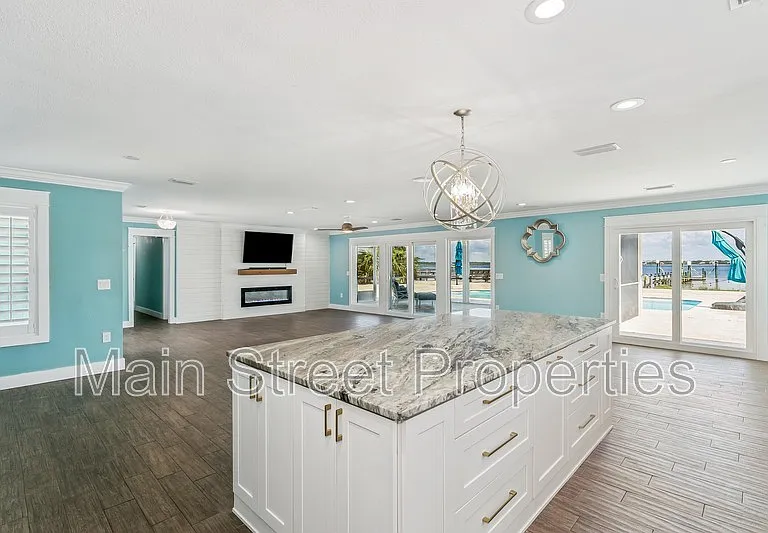 231 Sabine Dr — Photo 25
