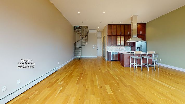1st image of 36-12 28th Ave Front 4