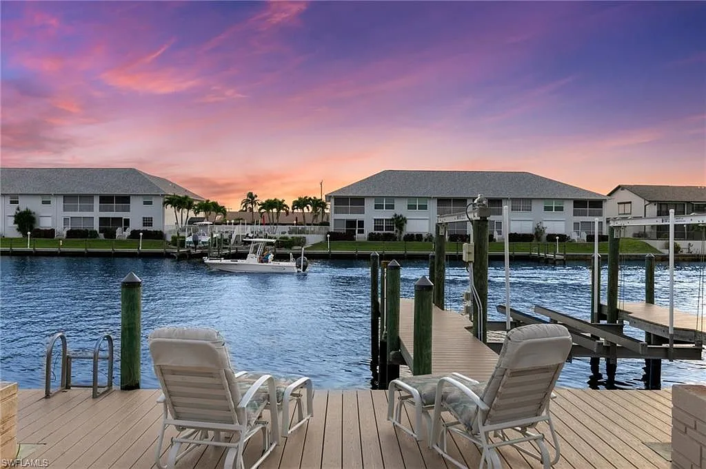 4 bed, 4.0 bath, 2136 sqft, $5,500 — Photo 4