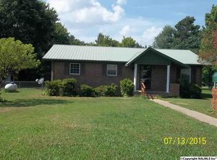 46 Bluff Rd, Section, AL 35771