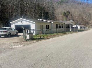 2037 Browns Fork Rd, Hazard, KY 41701