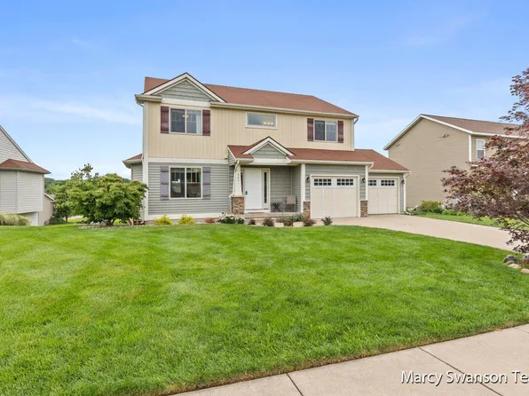 5031 Rivera Dr SW, Wyoming, MI 49418