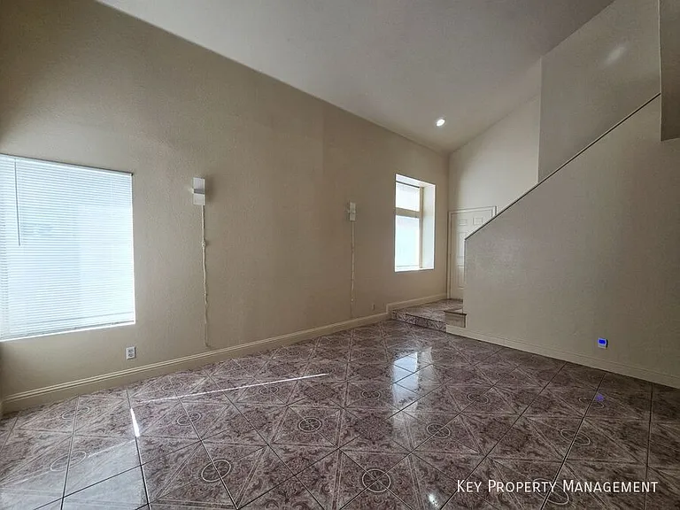 4541 Fireside Ln — Photo 4
