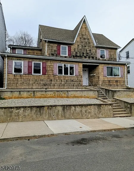 189 Washington St — Photo 1