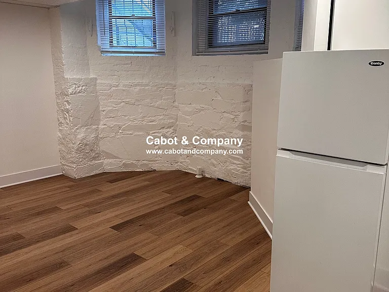 354 Marlborough St #BF — Photo 2