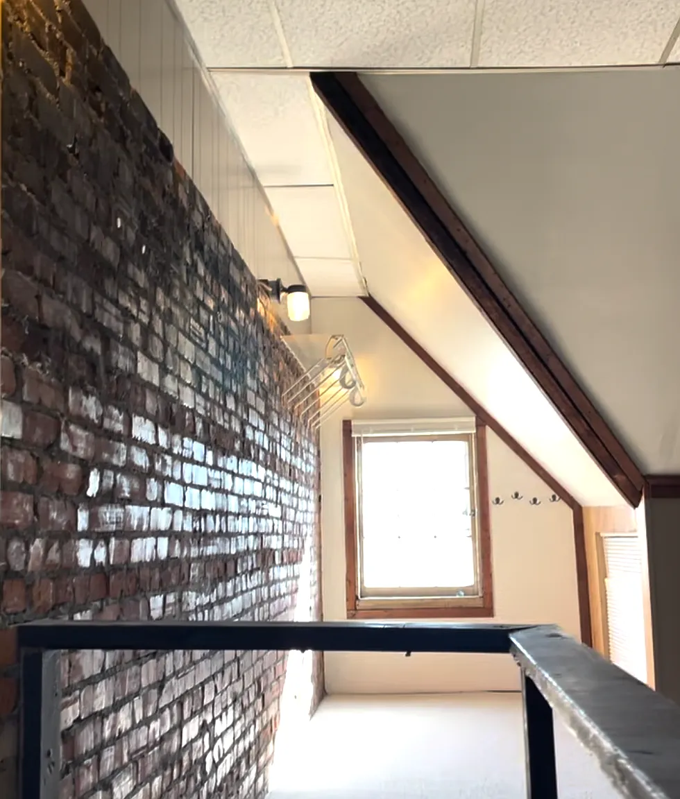 2 bed, 1200 sqft, $1,700 — Photo 2