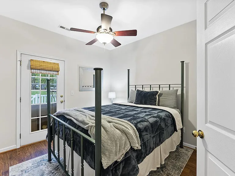 1108 Vermillion Dr — Photo 17