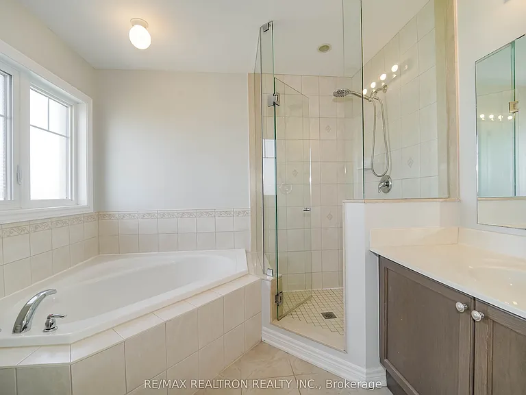 77 Betony Dr — Photo 24