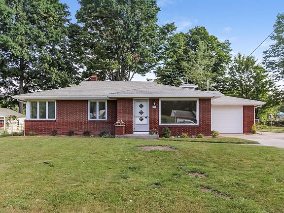 2nd image of 1433 Meadowlane Dr SE