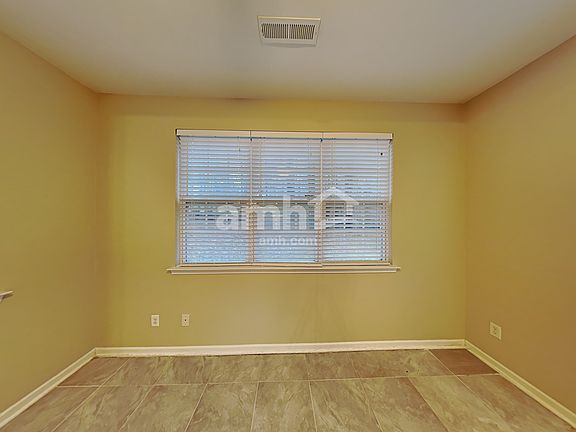 4th image of 9109 Greenheather Dr
