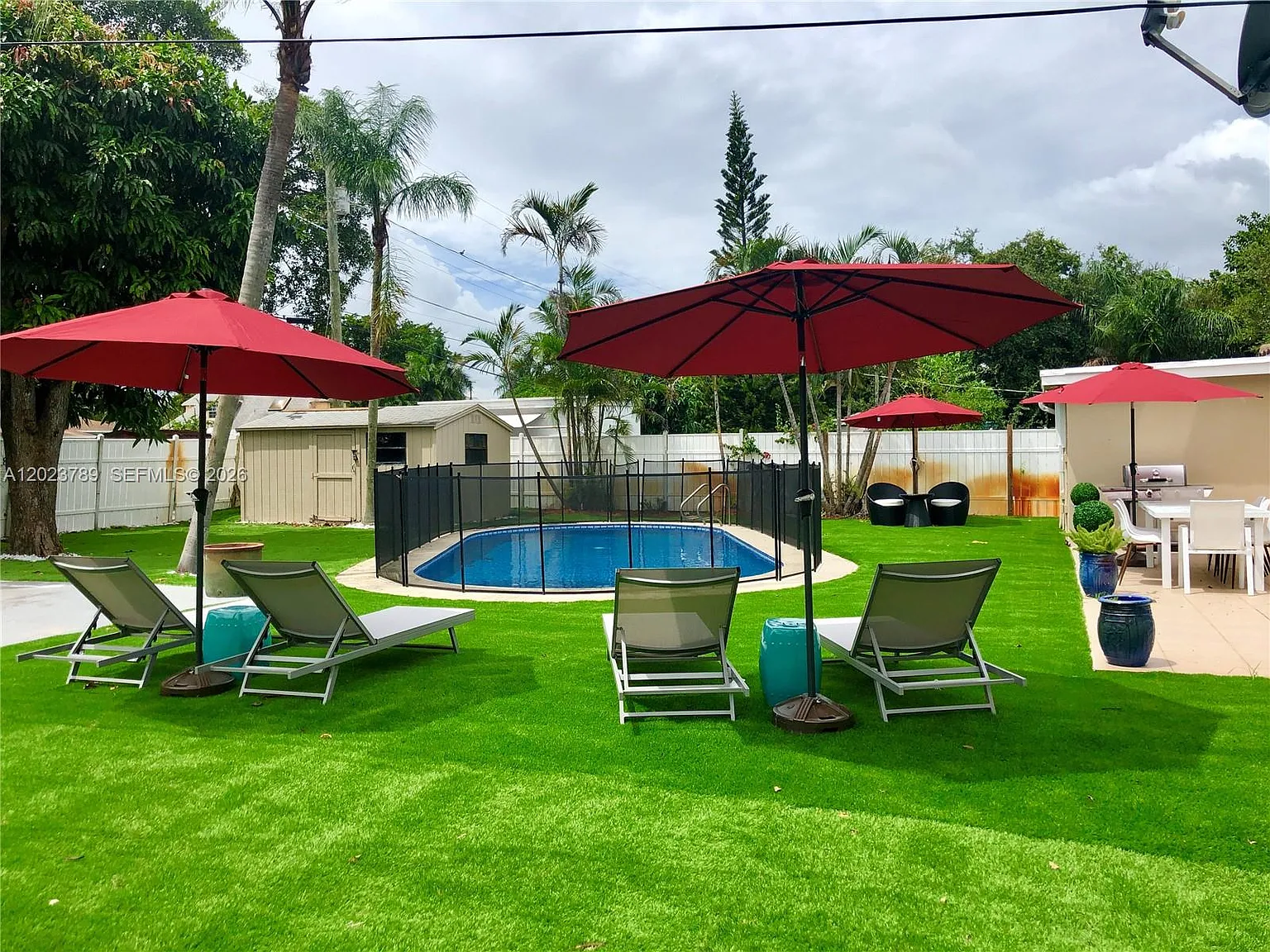 3 bed, 2.0 bath, 1480 sqft, $4,400 — Photo 2